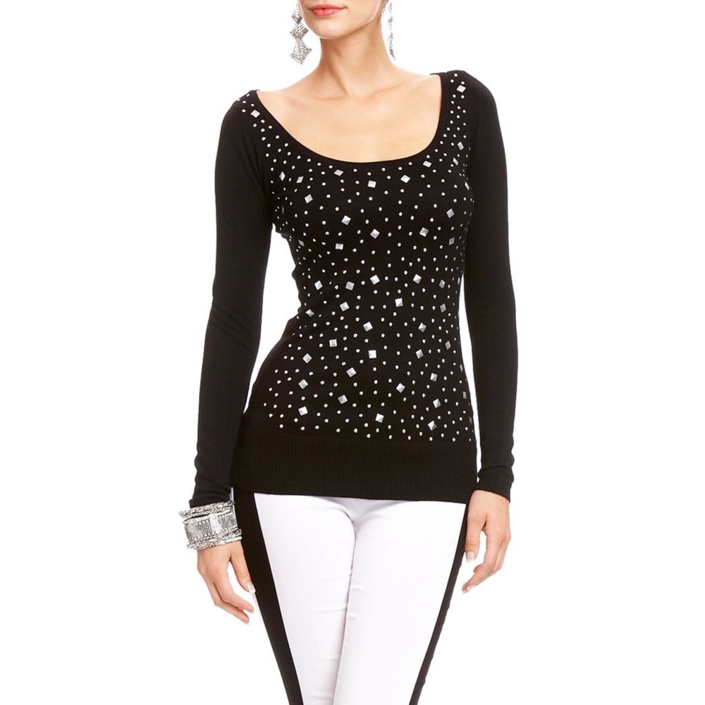 Bebe 2B Stud Front Scoop Neck Tunic Sweater